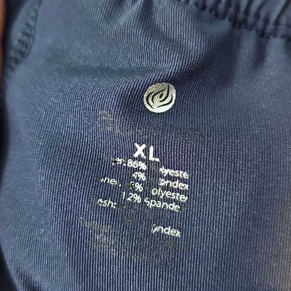 3/$25 Women's Size XL  Navy Blue Athletic Shorts